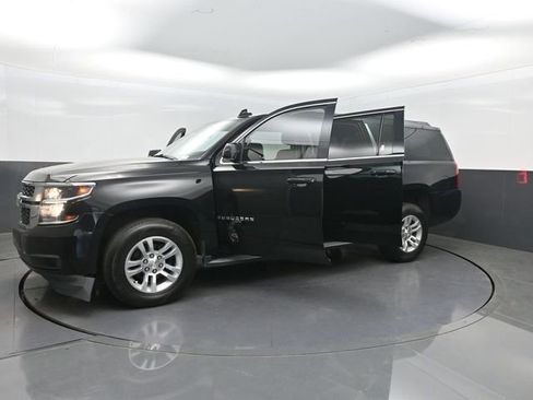 Used 2020 Chevrolet Suburban LS w/ Enhanced Driver Alert Package RWD image 36