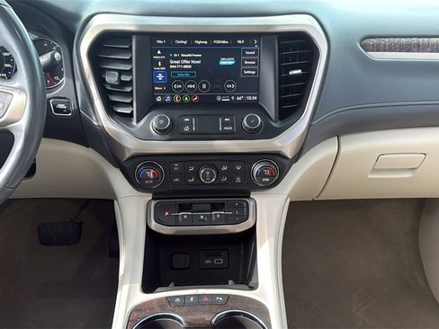 Used 2021 GMC Acadia Denali w/ Denali Technology Package image 14