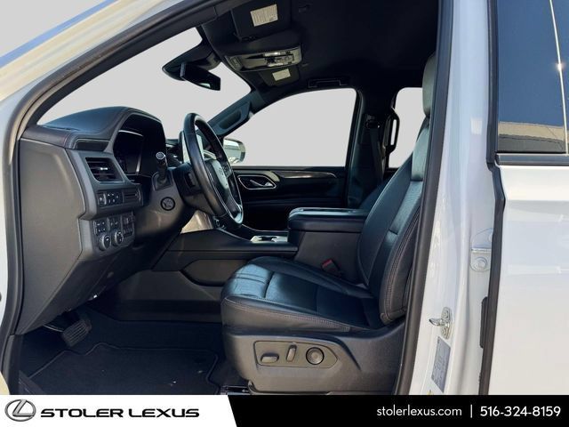 Used 2023 Chevrolet Suburban RST w/ Luxury Package AWD/4WD image 21