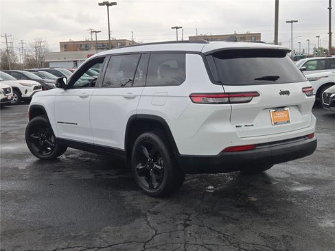 Certified 2023 Jeep Grand Cherokee L Laredo image 21