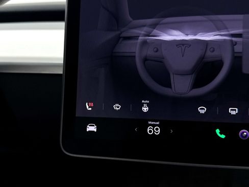Used 2023 Tesla Model Y Long Range AWD/4WD image 25