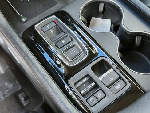 Certified 2025 Honda Pilot EX-L image 13
