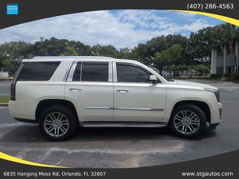 Used 2015 Cadillac Escalade 2WD image 6