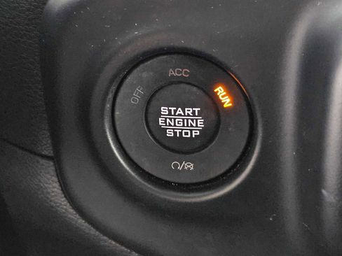 Used 2021 Jeep Wrangler Unlimited Sahara w/ Safety Group image 29