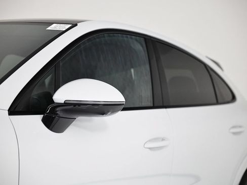 New 2026 Porsche Cayenne GTS AWD/4WD image 12