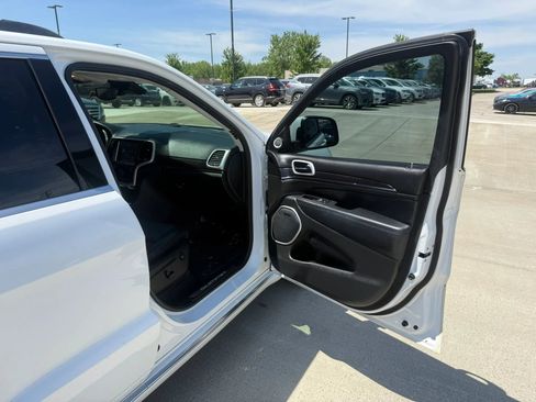 Used 2018 Jeep Grand Cherokee Summit w/ Platinum Series Group AWD/4WD image 30
