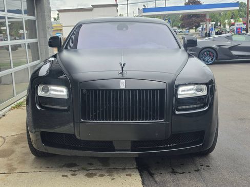 Used 2011 Rolls-Royce Ghost RWD image 2