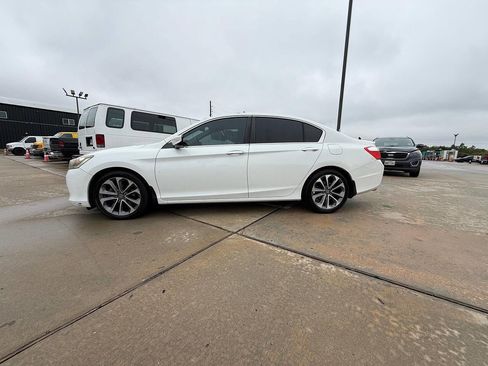 Used 2014 Honda Accord Sport image 2