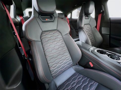 Used 2022 Audi RS e-tron GT w/ Year 1 Package image 27