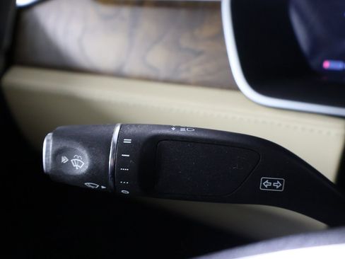 Used 2017 Tesla Model X 75D image 43