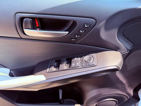 Certified 2022 Lexus IS 350 F Sport RWD image 20