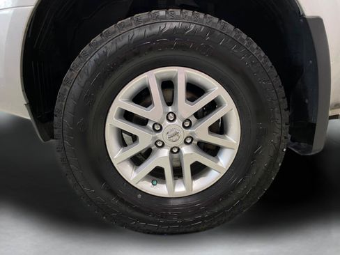 Used 2018 Nissan Frontier SV AWD/4WD image 24