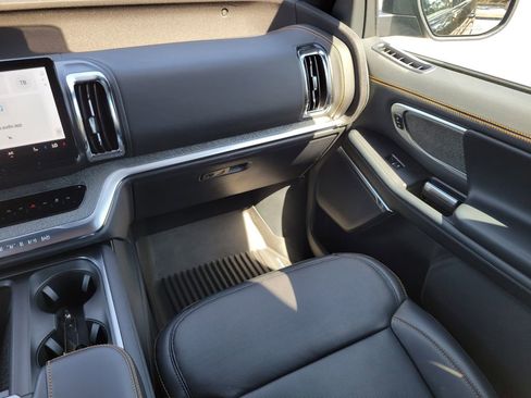 Certified 2025 Ford Expedition Tremor image 23