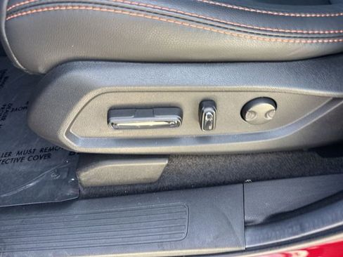 Used 2025 Honda Pilot TrailSport image 12