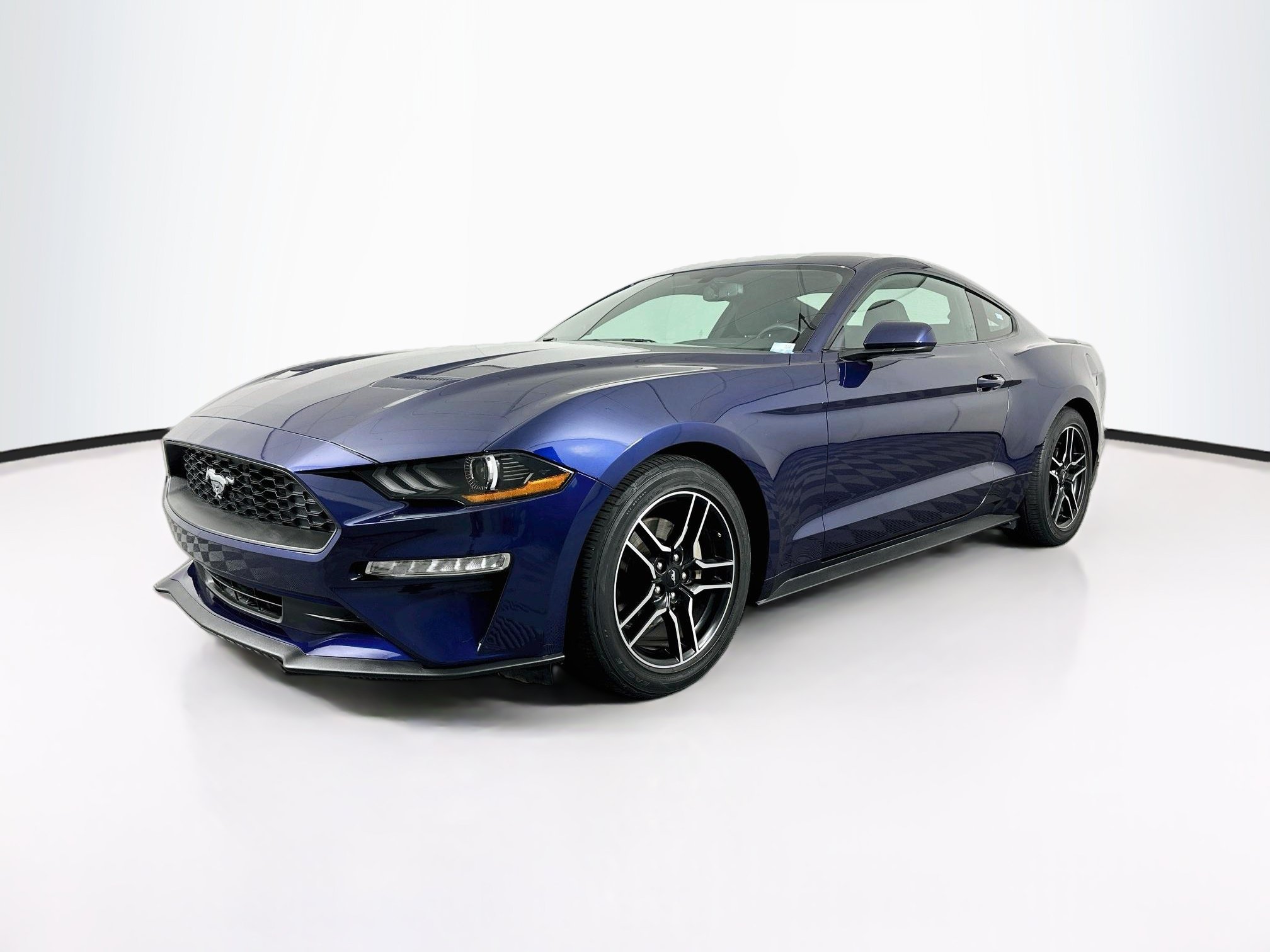Used 2018 Ford Mustang Coupe w/ Equipment Group 101A RWD image 3