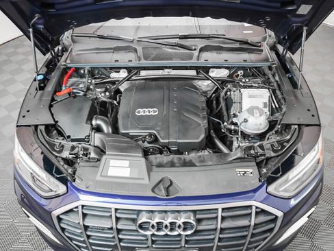 Used 2023 Audi Q5 2.0T Premium w/ Convenience Package image 4