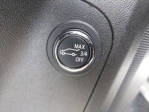 Used 2023 GMC Acadia SLE w/ Driver Convenience Package FWD image 20