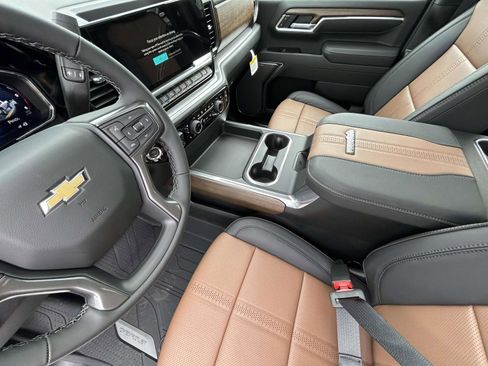 New 2026 Chevrolet Silverado 2500 High Country w/ High Country Premium Package AWD/4WD image 10