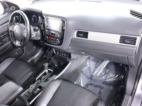 Used 2019 Mitsubishi Outlander GT AWD/4WD image 49
