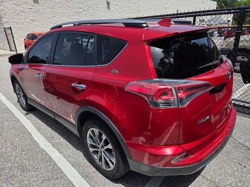 Used 2017 Toyota RAV4 Limited FWD image 3