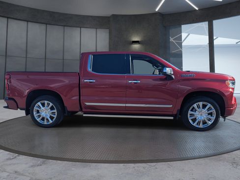 Used 2025 Chevrolet Silverado 1500 High Country image 7