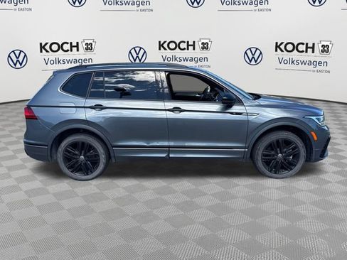 Used 2022 Volkswagen Tiguan SE R-Line AWD/4WD image 9