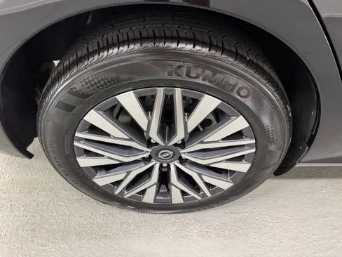 New 2026 Nissan Altima 2.5 SV FWD image 4