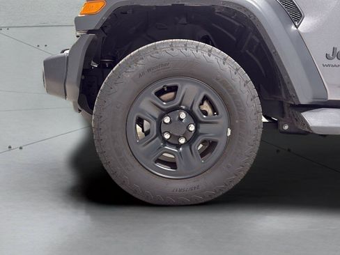 Used 2024 Jeep Wrangler Sport AWD/4WD image 28