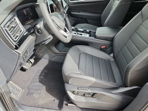 New 2026 Volkswagen Atlas Cross Sport SEL R-Line image 7