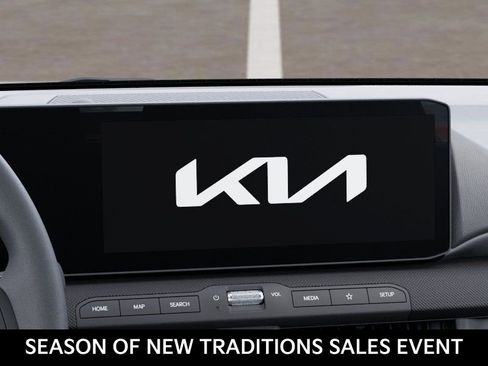 New 2025 Kia K4 LXS image 20