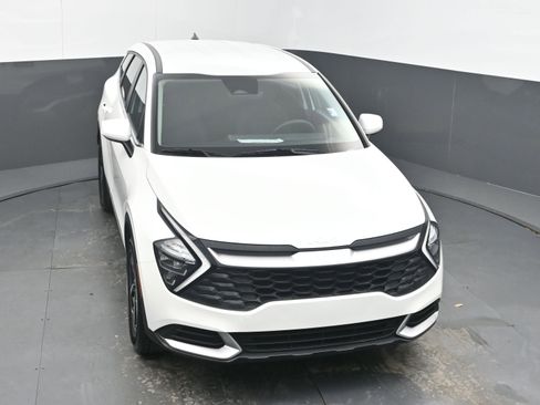 Used 2023 Kia Sportage LX image 32