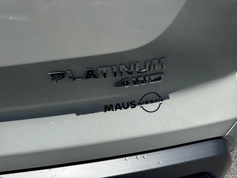 Certified 2023 Nissan Pathfinder Platinum w/ Lighting Package (N93) AWD/4WD image 7