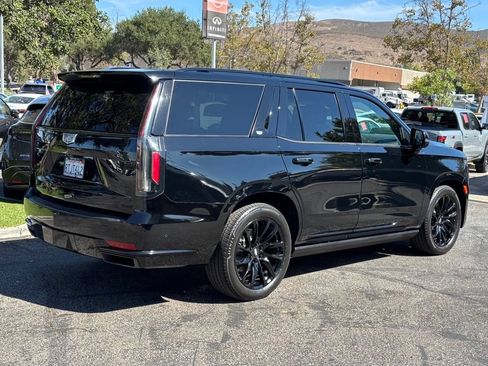 Used 2021 Cadillac Escalade Sport Platinum w/ LPO, ONYX Package AWD/4WD image 3