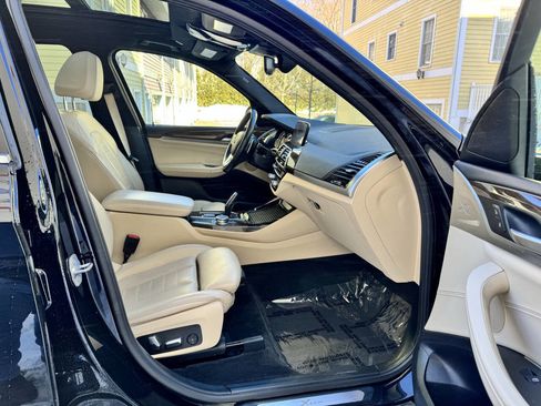 Used 2019 BMW X3 xDrive30i w/ Premium Package image 14