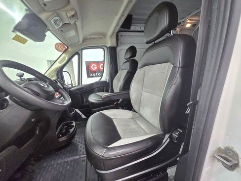 Used 2023 RAM ProMaster 2500 FWD image 13