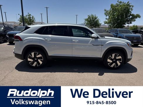 New 2026 Volkswagen Atlas Cross Sport SE FWD image 6
