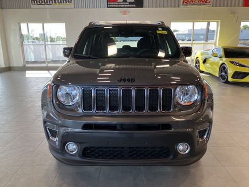 Used 2022 Jeep Renegade Altitude w/ Convenience Group image 2
