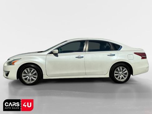 Used 2013 Nissan Altima 2.5 S FWD image 4