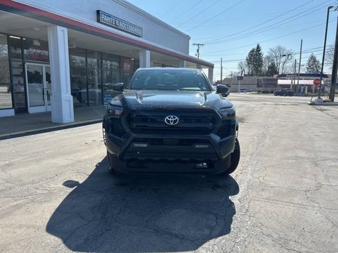 New 2026 Toyota Tacoma SR5 AWD/4WD image 2