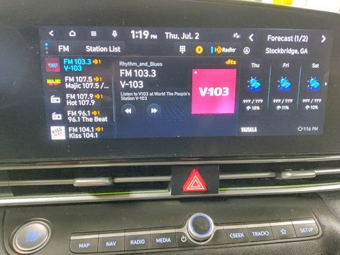 Used 2025 Hyundai Elantra SEL FWD image 25