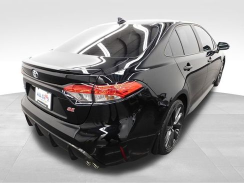 Used 2025 Toyota Corolla SE image 9