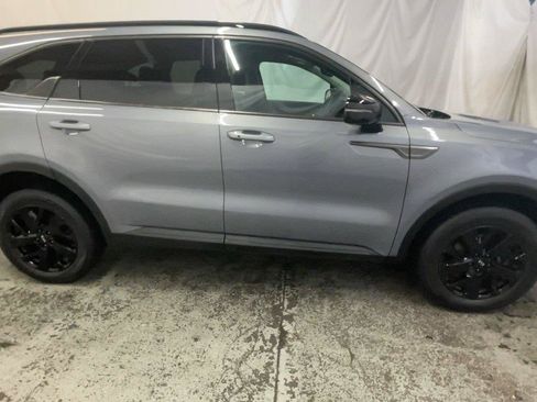Used 2021 Kia Sorento S w/ Panoramic Sunroof Package AWD/4WD image 4
