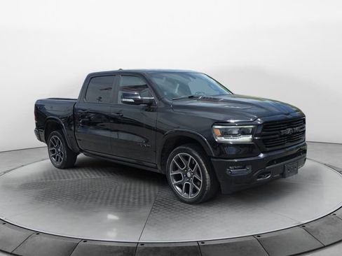 Used 2019 RAM 1500 Laramie AWD/4WD image 7