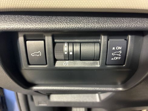 Certified 2025 Subaru Forester Limited AWD/4WD image 23