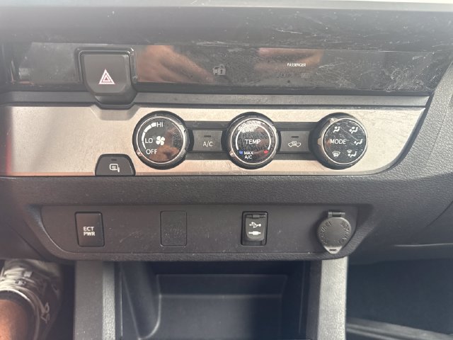 Used 2017 Toyota Tacoma SR RWD image 25