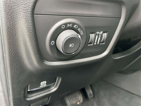 New 2025 Jeep Grand Cherokee L Limited w/ Luxury Tech Group II image 27