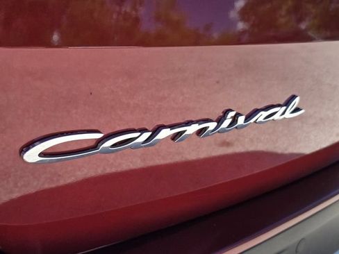 Used 2022 Kia Carnival SX FWD image 15