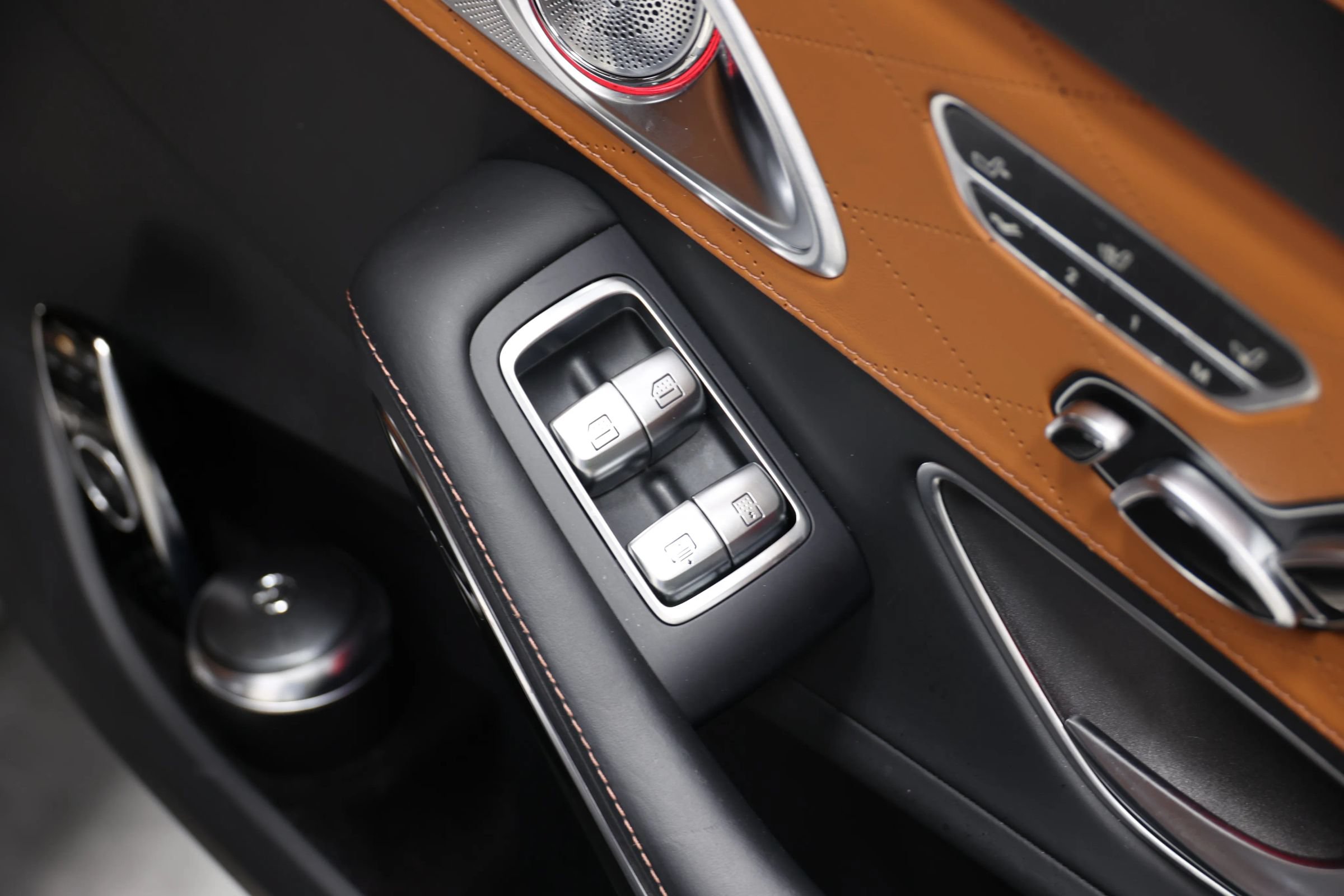 Used 2019 Mercedes-Benz Maybach S 560 4MATIC image 95