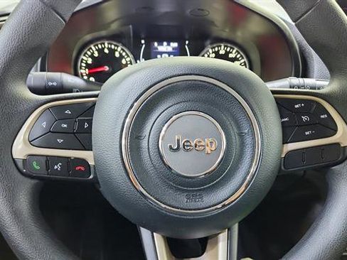 Used 2017 Jeep Renegade Sport w/ Power & Air Group FWD image 13