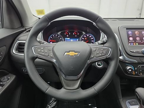 Used 2024 Chevrolet Equinox LT AWD/4WD image 25